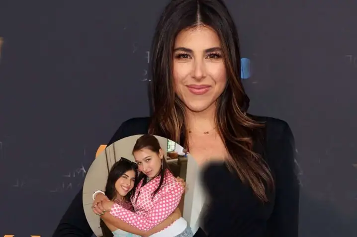 Daniella Monet And Caroline Ricke real sisters